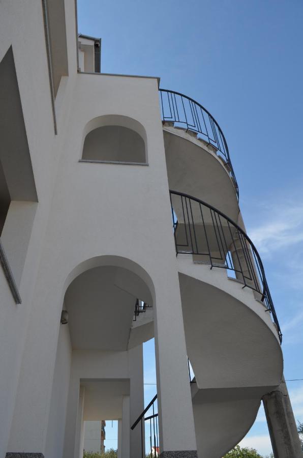 Apartmani Rita Slatine Exteriör bild
