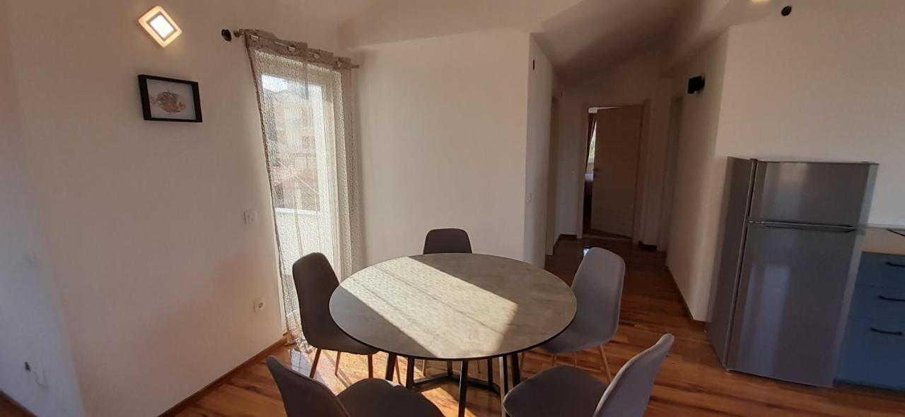 Apartmani Rita Slatine Exteriör bild