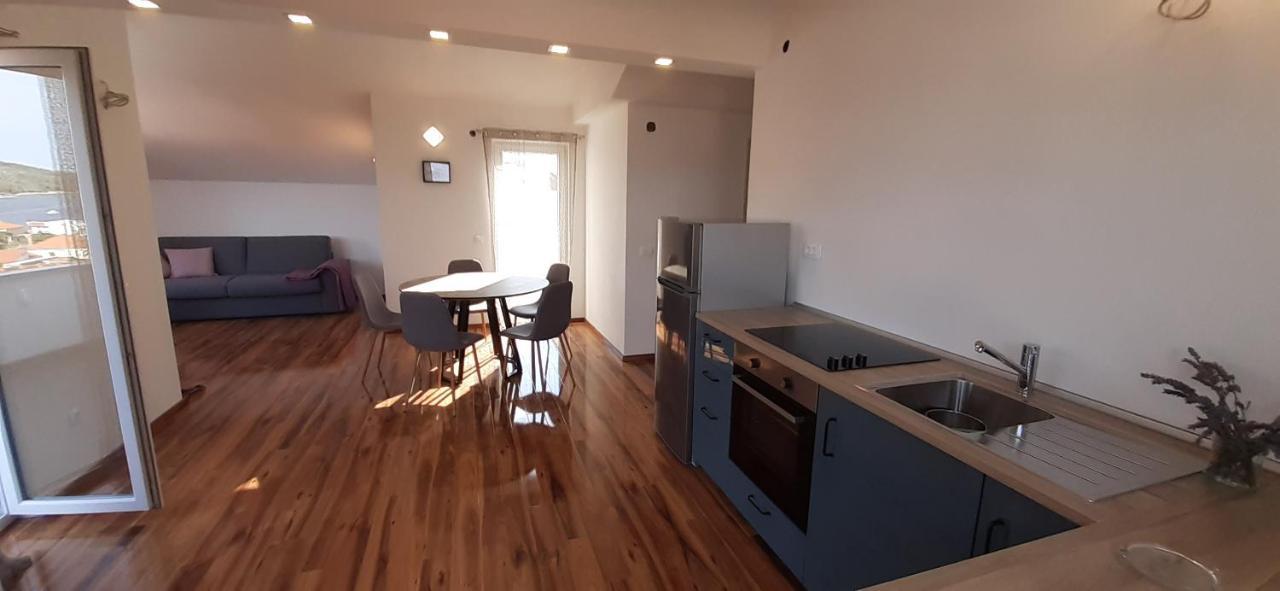 Apartmani Rita Slatine Exteriör bild