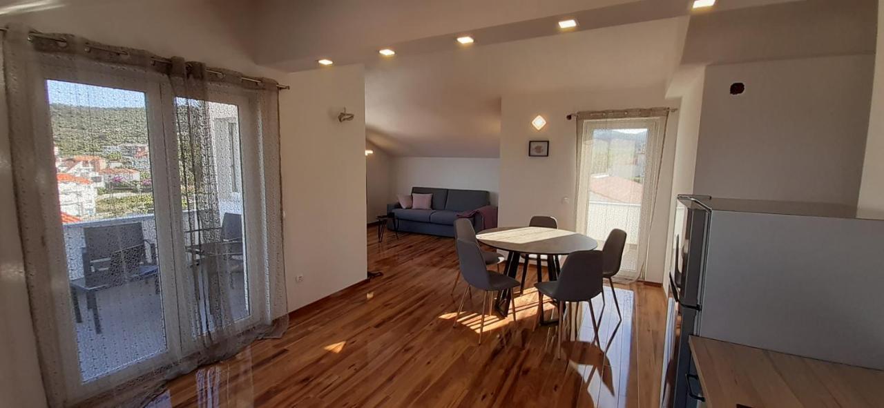 Apartmani Rita Slatine Exteriör bild