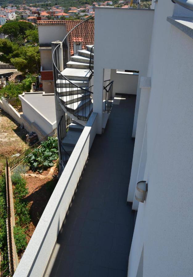 Apartmani Rita Slatine Exteriör bild