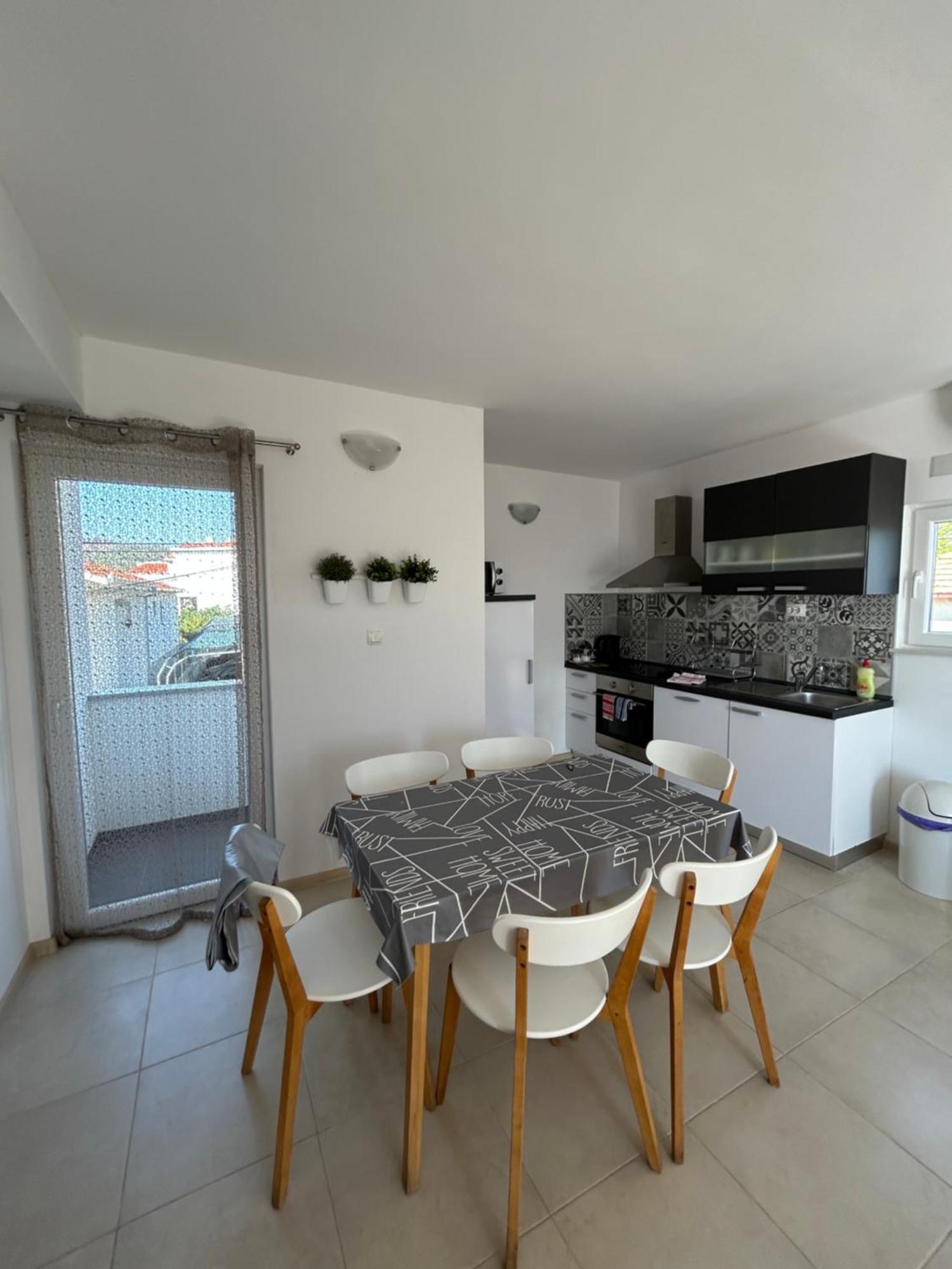 Apartmani Rita Slatine Exteriör bild